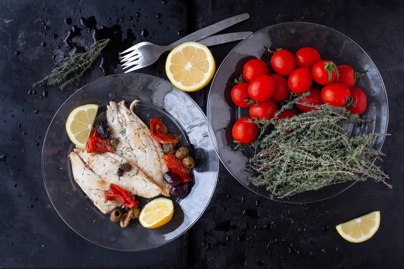 Havaborre i hjemmelavet siciliansk tomatsauce - Ketoliv