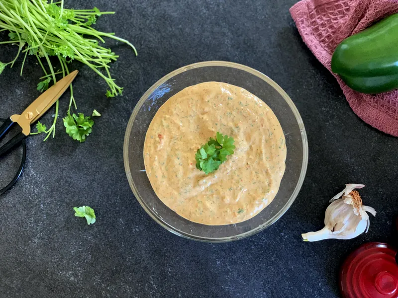 Haydari - Cremet dip med feta og peberfrugt - Ketoliv