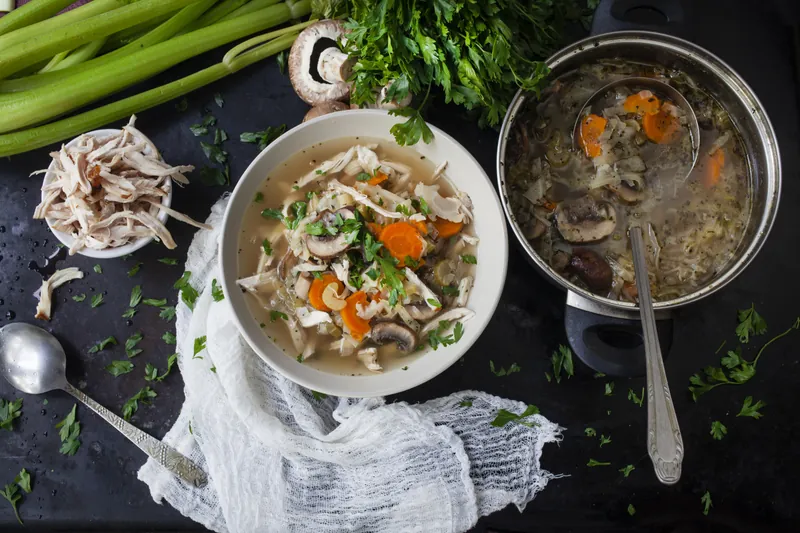 KETO Asiatisk kyllingesuppe - Ketoliv