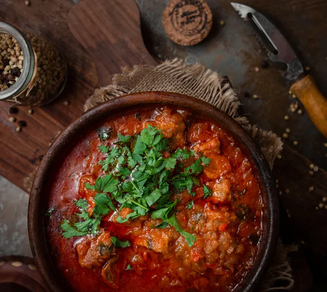 Oksegryderet med al grønt - Ketoliv