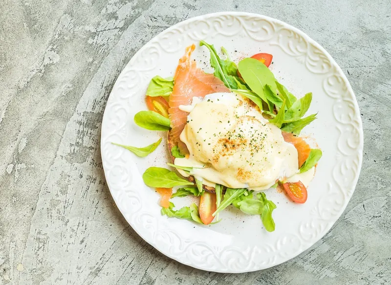 Pocherede æg med gravad laks - Ketoliv