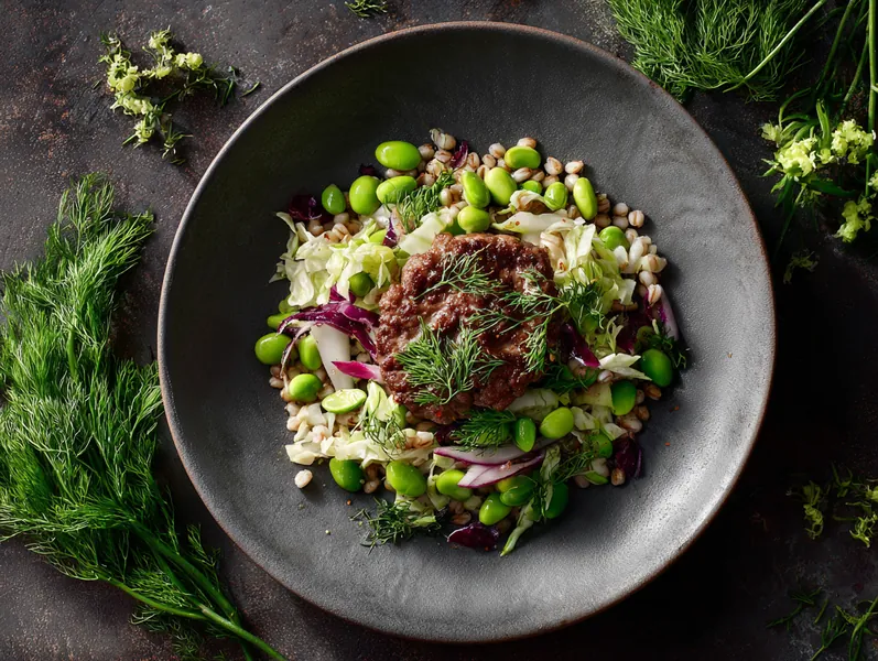 Proteinrig oksekødsbowl med edamame og ris - Functional Foods