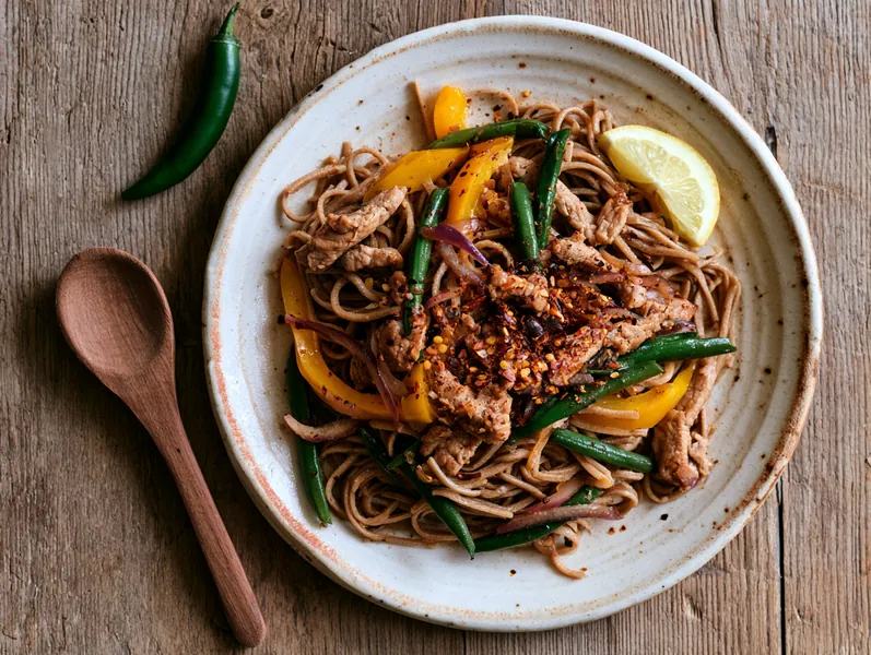 Wok med svinekød og grønne bønner - Functional Foods