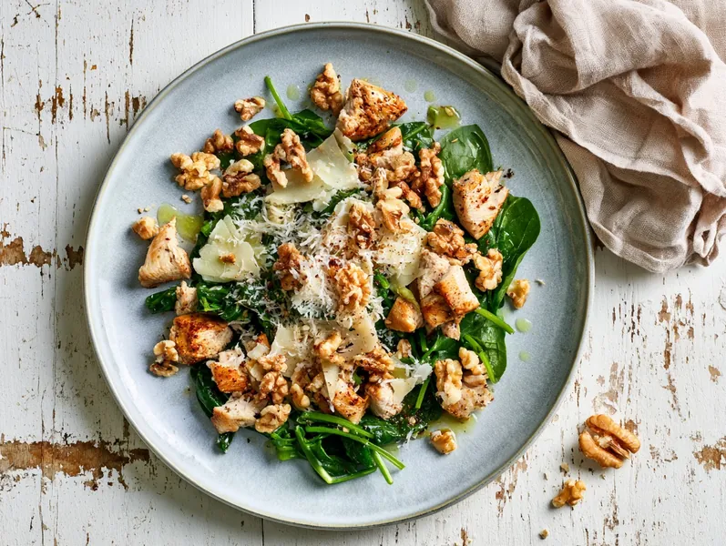 Keto-kalkunbowl med spinat og parmesan - Functional Foods