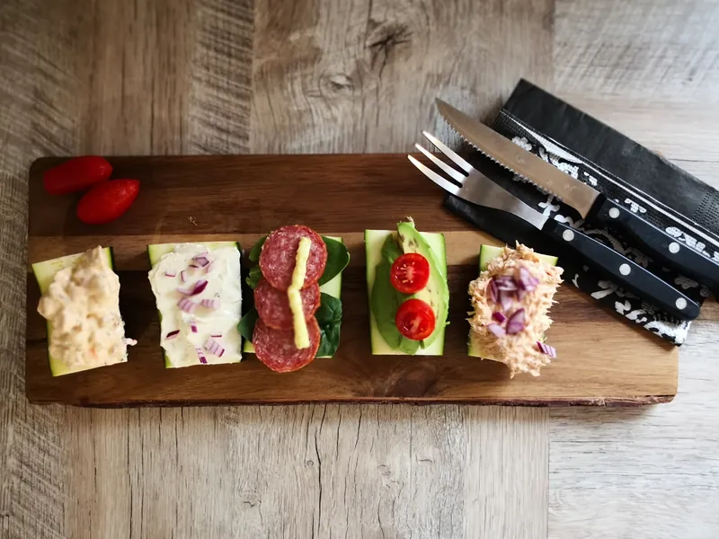 Squash madder med tun og mayo, salami og remoulade - Ketoliv