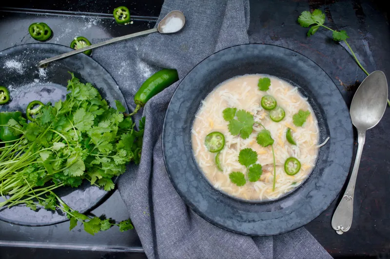 Stærk Keto kyllingesuppe - Ketoliv